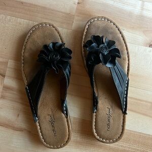 Size 9-9.5 women’s black flower leather sandals, Natural Soul, thick stitch